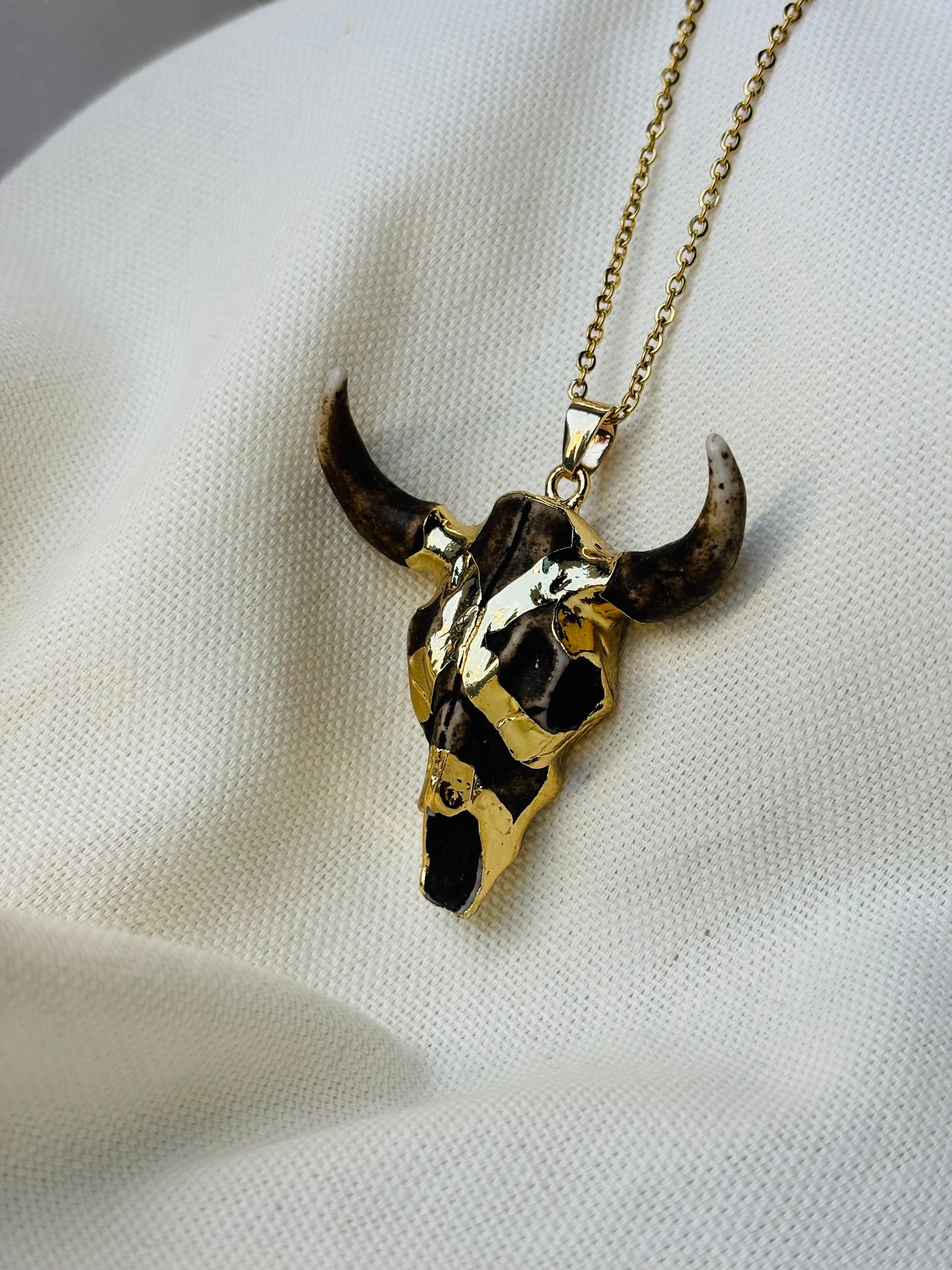 BULL NECKLACE