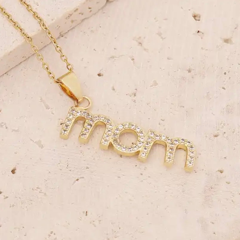 MOM NECKLACE