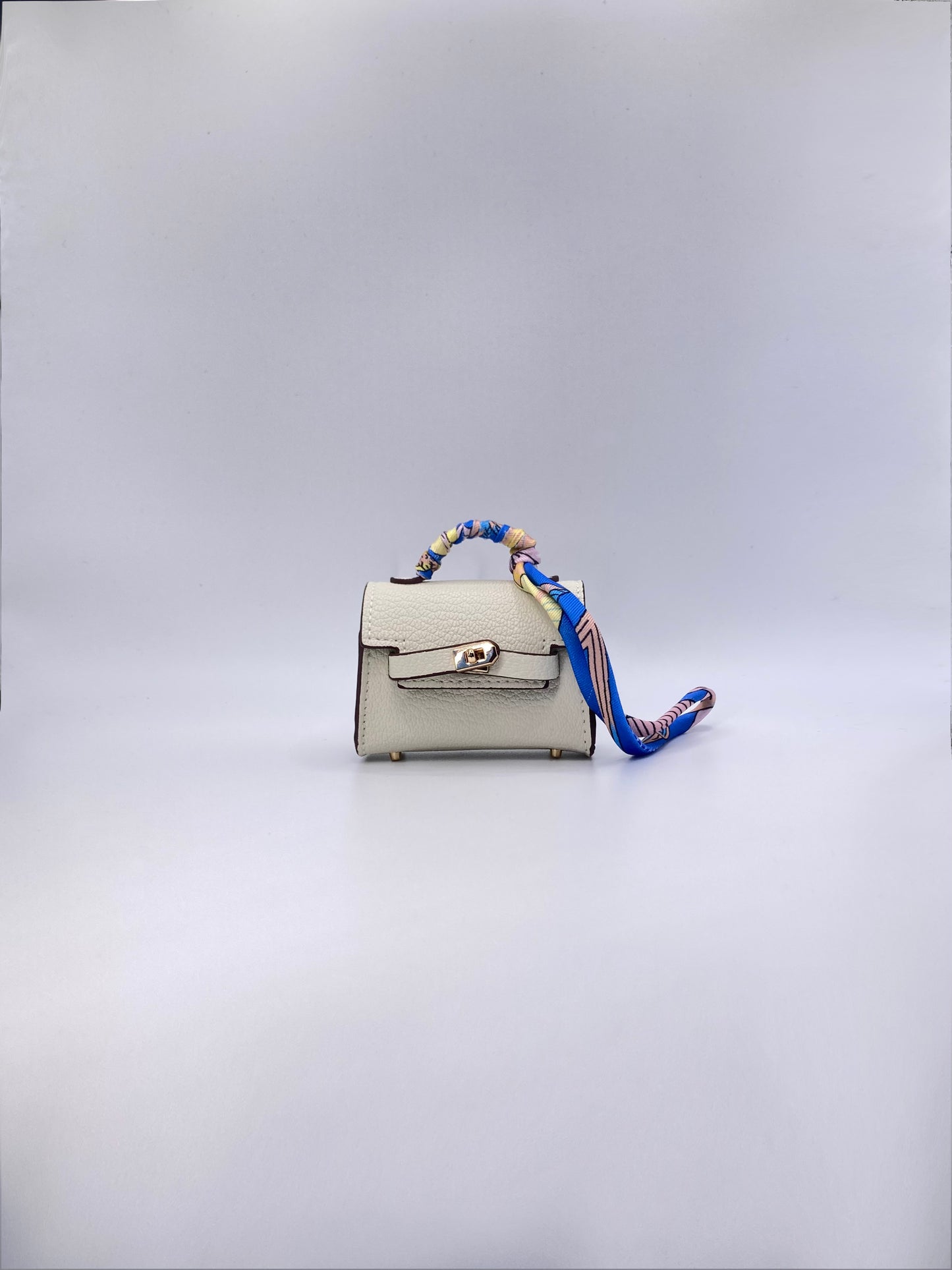 ESTUCHE AIRPODS KELLY