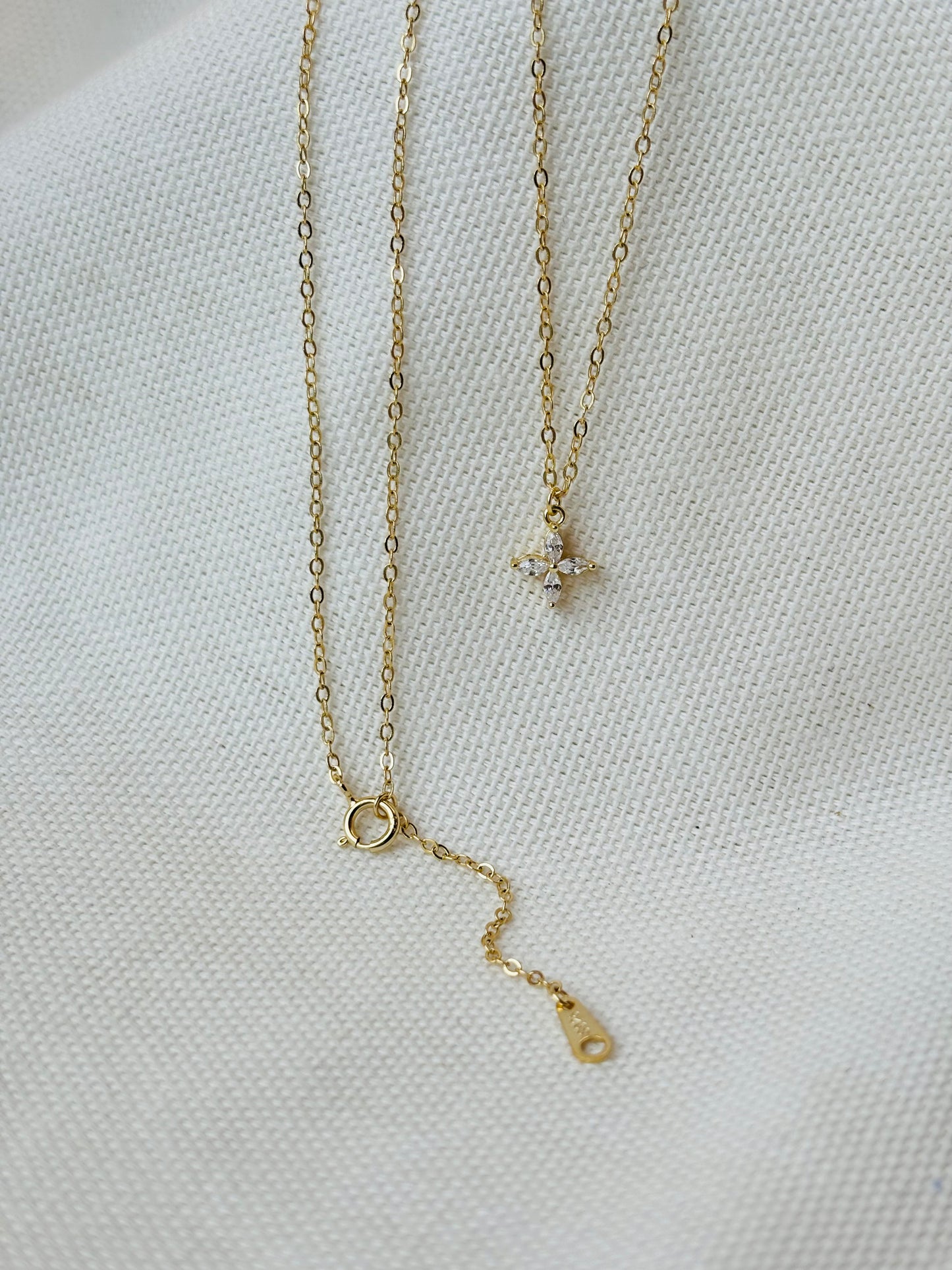 MIA NECKLACE