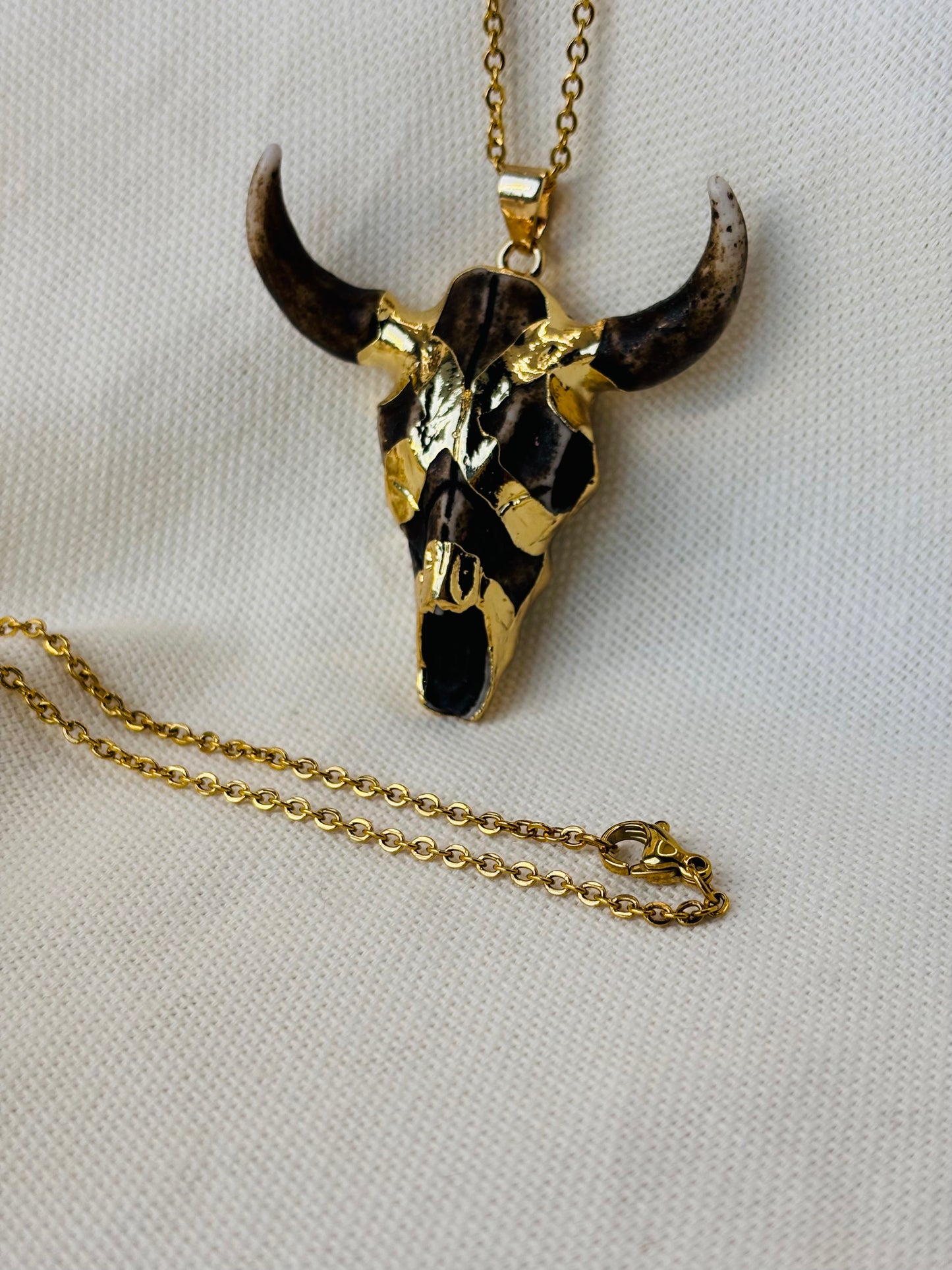 BULL NECKLACE