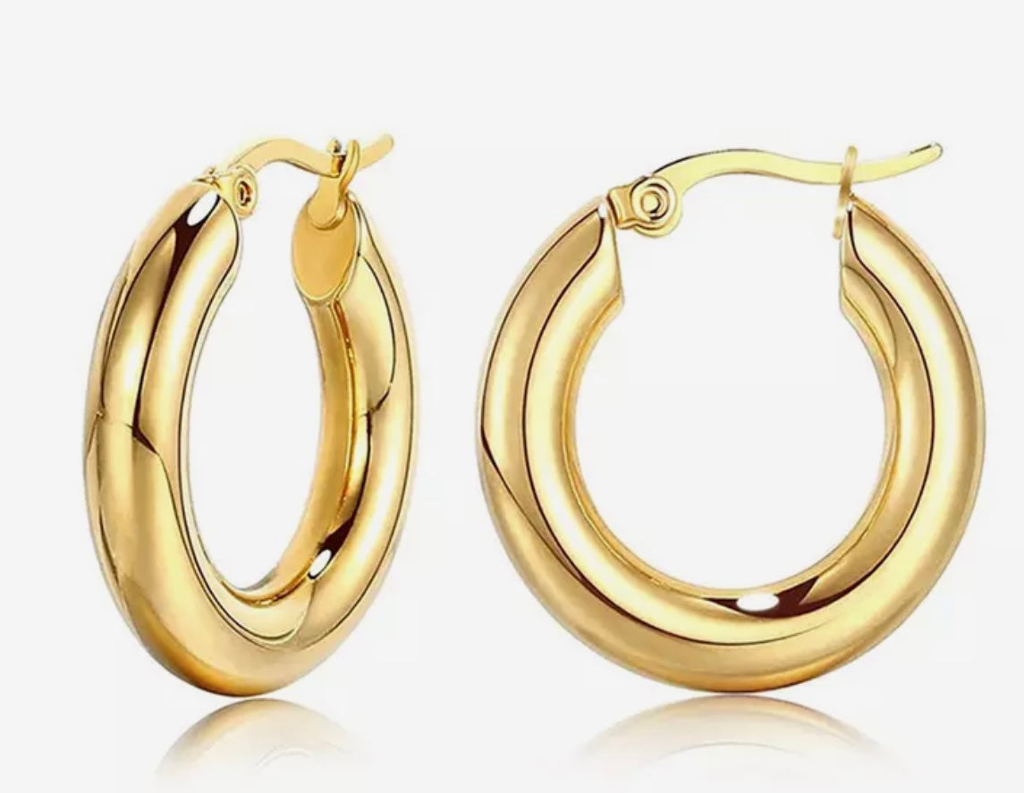 AMANDA HOOPS