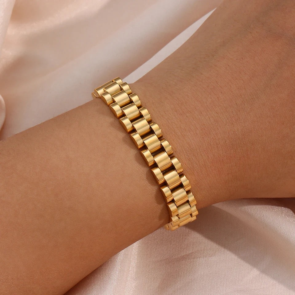 GOLDEN REYNA BRACELET