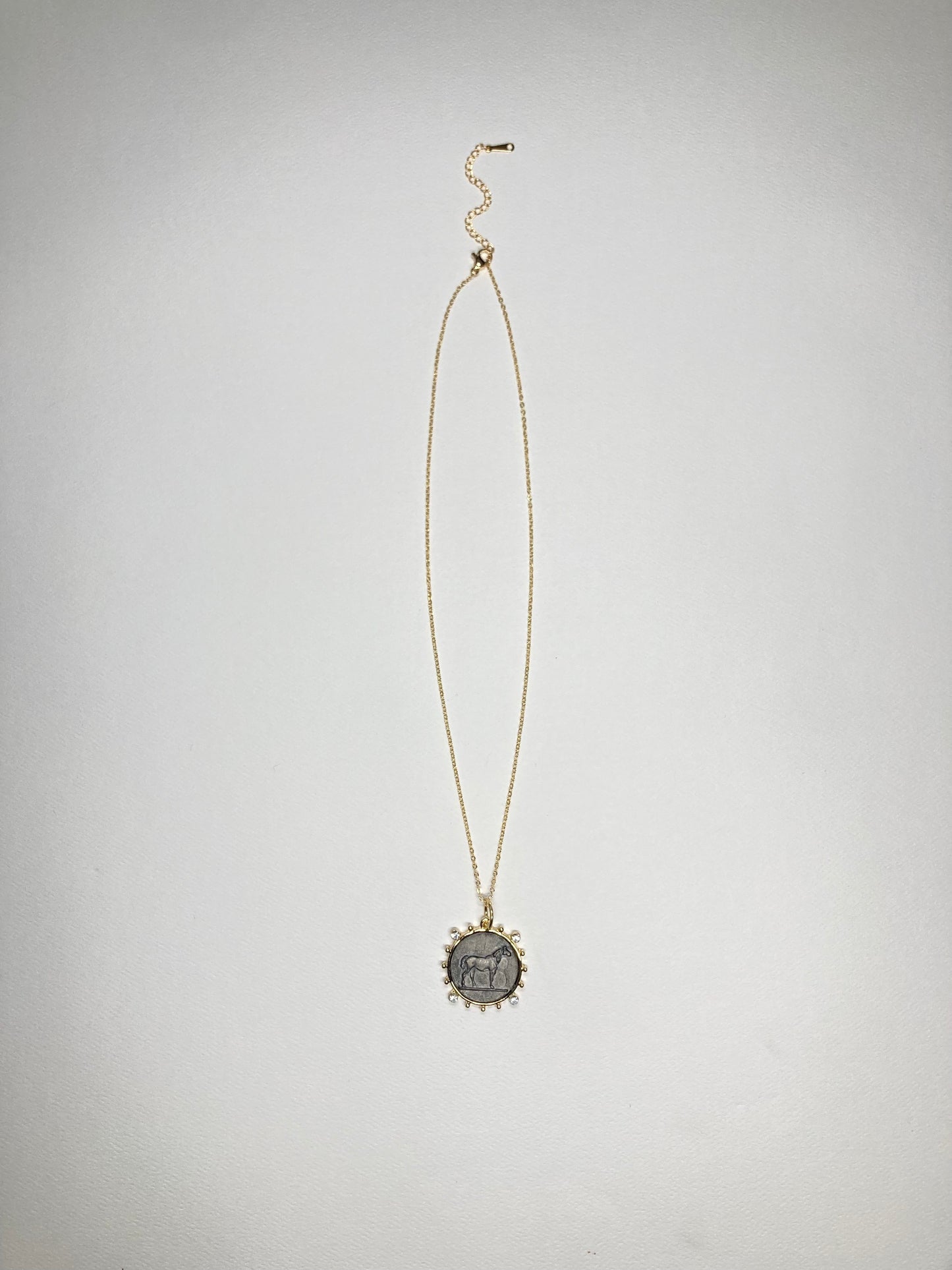 LOVELY HORSE NEACKLACE