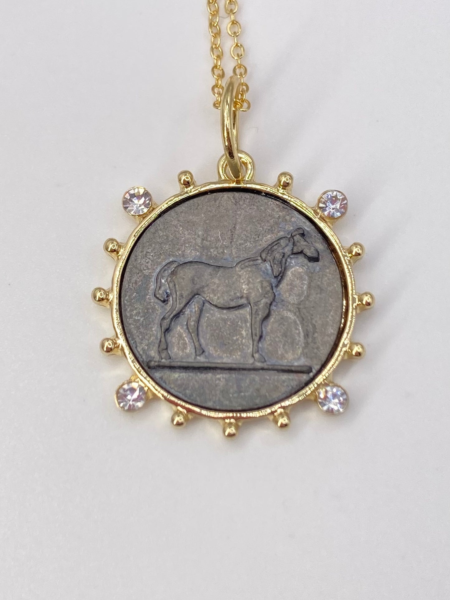 LOVELY HORSE NEACKLACE