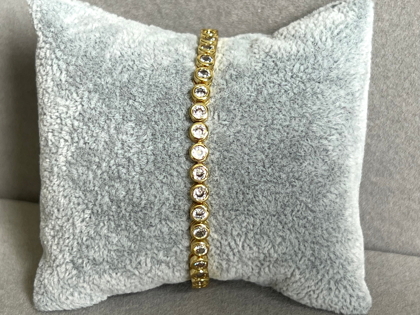 TENNIS CIRCLE BRACELET