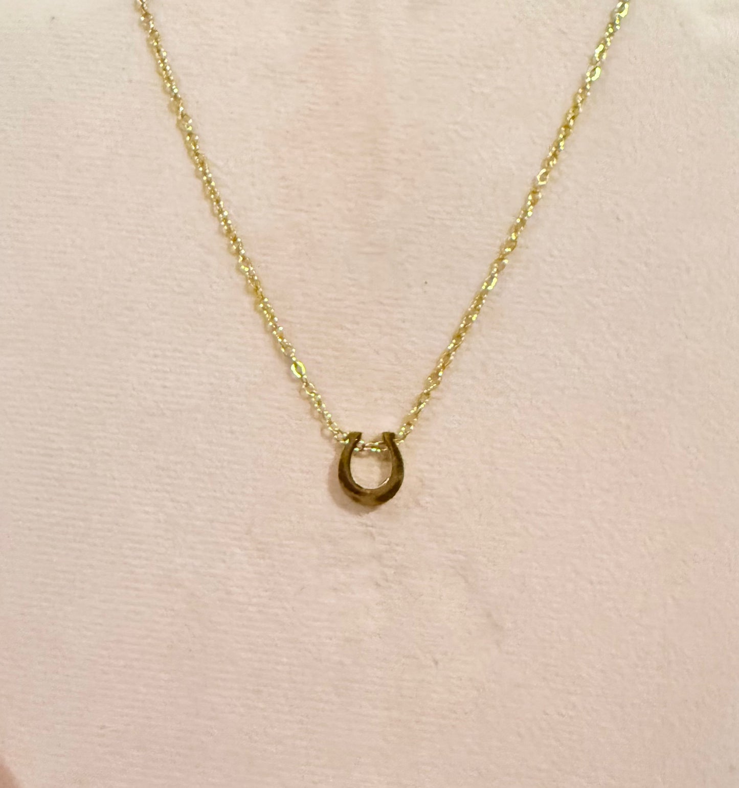 MIKA NECKLACE