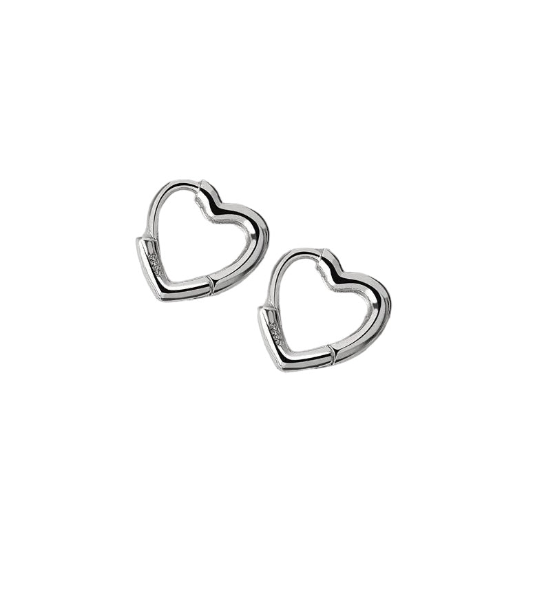 CUTE HEART HUGGIES